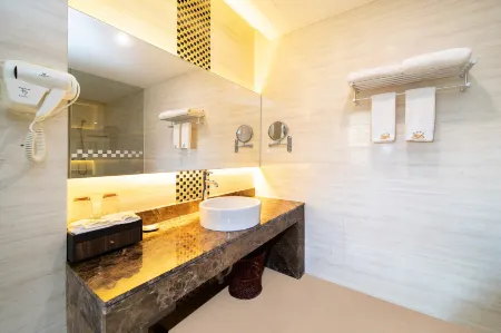 Jinpeng International Hotel (Duyun Dashiban Ancient Street) Отели в г. Дуюн