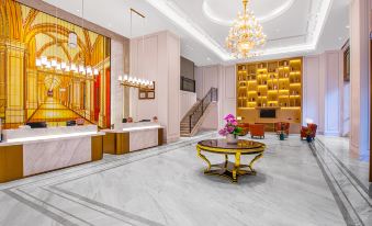 Venus International Hotel (Shaodong High-Speed Railway Station)