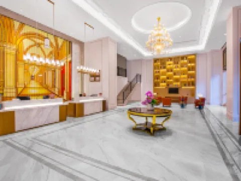 Venus International Hotel (Shaodong High-Speed Railway Station)