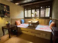 Old house homestay