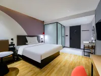 Pai Hotel (Zoucheng Taipingzhen)