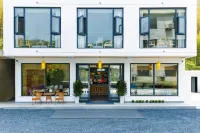 Yishan Bieyuan Hotels near Xijin Ferry