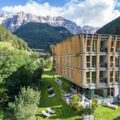Mountain Design Hotel Eden Selva Hotels near Frara