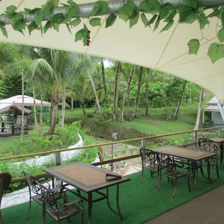 Shell Villa Apartel Resort