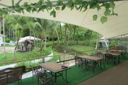 Shell Villa Apartel Resort