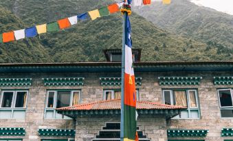 Mountain Lodges of Nepal - Lukla