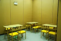 Yayue Hotel (Xiaogan Yunmeng No.1 Middle School Branch) Hotel di Yunmeng