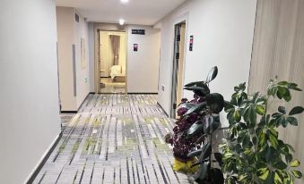 Shell Apartment (Harbin West Railway Station)