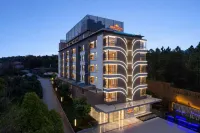 Mile Huquan Shuixiang Haofeng Wyndham Hot Spring Hotel فنادق في مي له