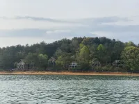 山嶼海野奢露營地 Отели в г. Унин