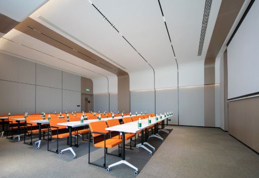 1. 상하이 바오산 ..