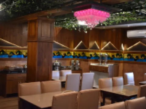 Grand Residency & Resort 瓦卡拉酒店