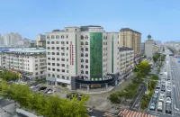 Xana Hotelle (Yanji North Korea Folk Garden Dinosaur Kingdom Store） - parcheggio