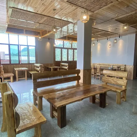 Yueziju Homestay Отели в г. Синьхуа