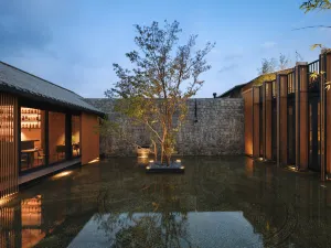 麗江厚苑Nguluko|日照金山·雪山パノラマ·設計師美學ホテル