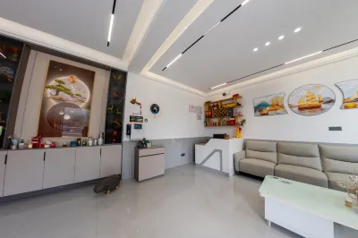 Yichang River Family Homestay