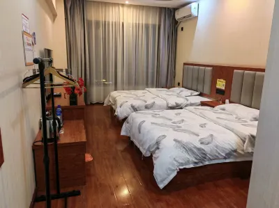 Youshanwanshui Apartment Hotels near Shilin Commercial Pedestrian Street