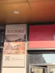 RICH Hotel - Homestays