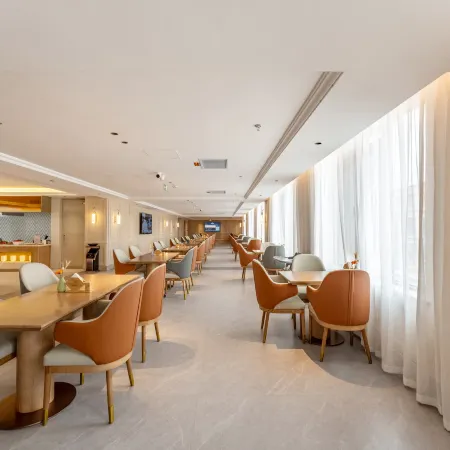 Vienna Hotel (Ulan County Branch)