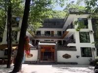 Ancient Road Hotel Homestay