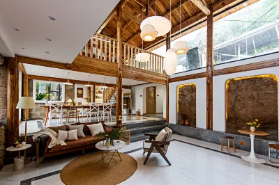 Haiqinxuan Guesthouse Hotels near Huazhu Sunrise No. 1 Viewing Point