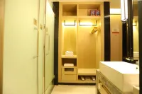 Yuefeng Hotel (Xi'an Ming City Wall Northwest University) Hotels in West Gate Airport Bus/Tumen Area