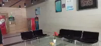 Jingbian Duowei E-sports Hotel