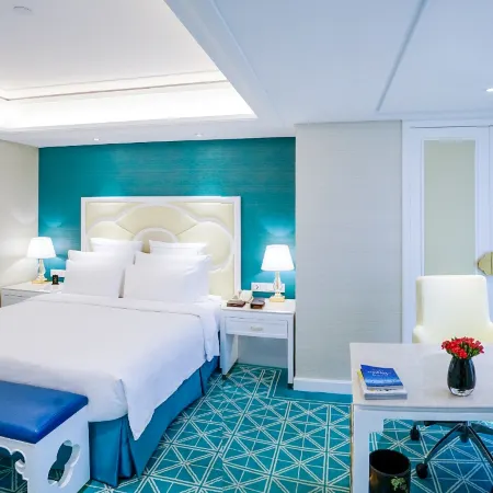 Wyndham Grand Plaza Royale Ningbo