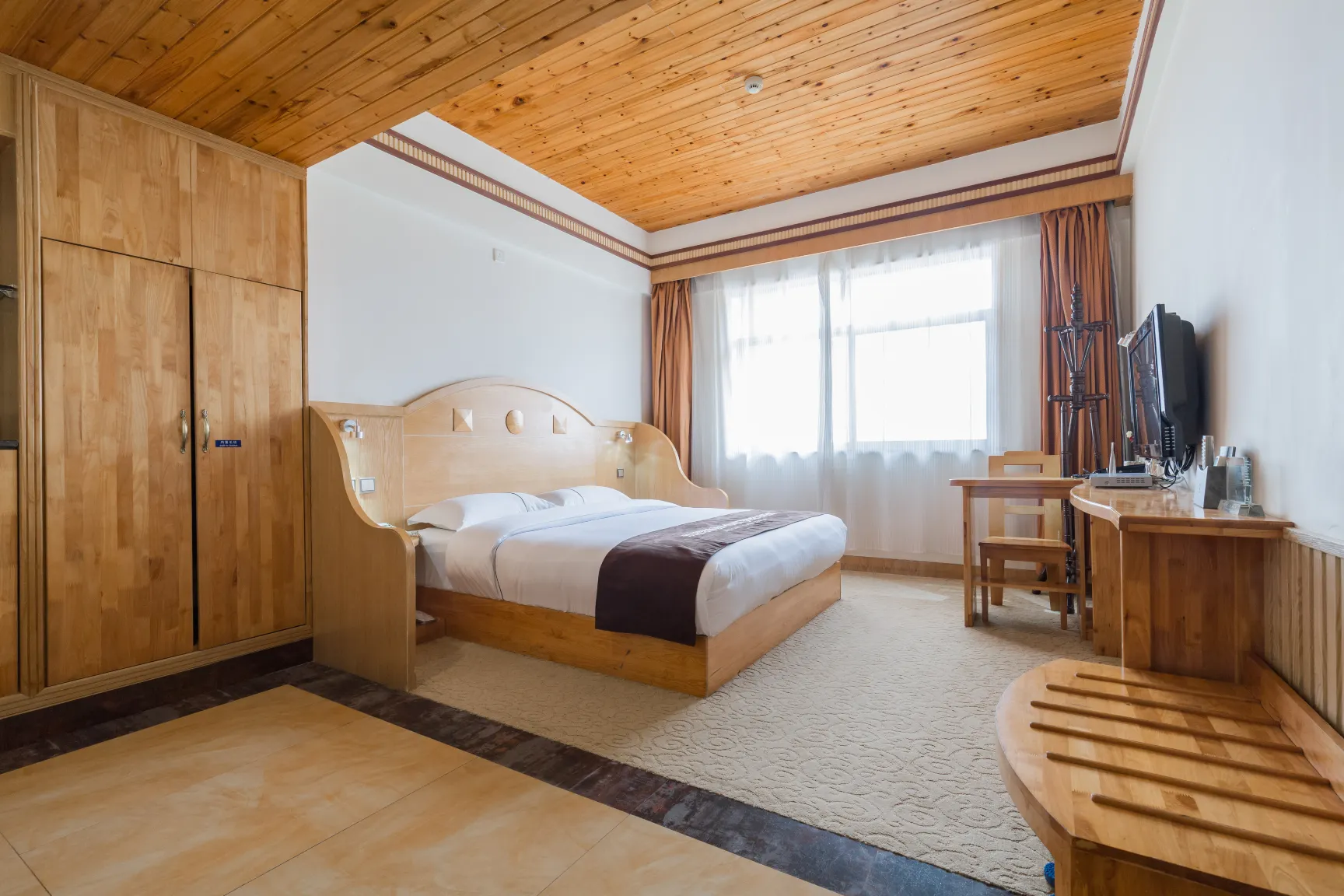 Yunti Hotel Kamar Photos