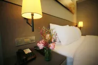 Homeinn Plus Hotel (Shenyang Sanhao Street Shengjing Hospital)