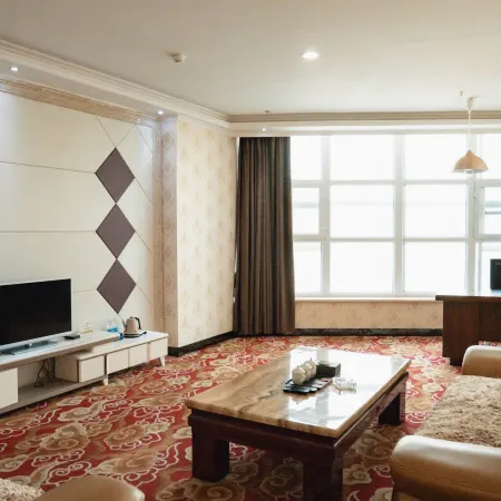 Homeinn Pebble Hotel (Korla Yingbin Road)