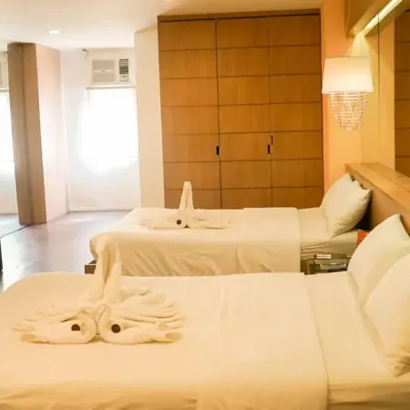 Tacloban Plaza Hotel