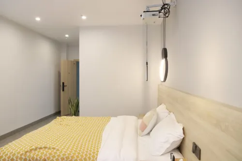 Pingle Zano Hotel