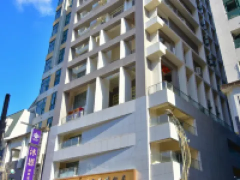 เหมินหยางตง ฮอตสปริง โฮเทล โรงแรมในอี๋หลาน