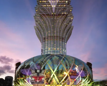 Grand Lisboa Macau Hotels in Macau