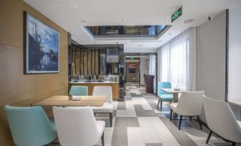 Yeste Hotel (Qinzhou Renmin Road Dahuayuan)