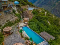 Tiger Leaping Gorge yachajiao Manor Hotels near Hutiao Stone