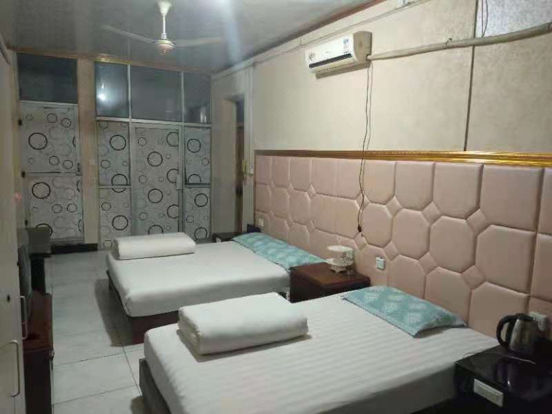 Warm Hotel (Jixiangcun Branch) - Housity