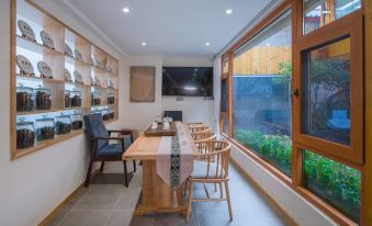 Honghua club Inn(Ancient city private garden store)