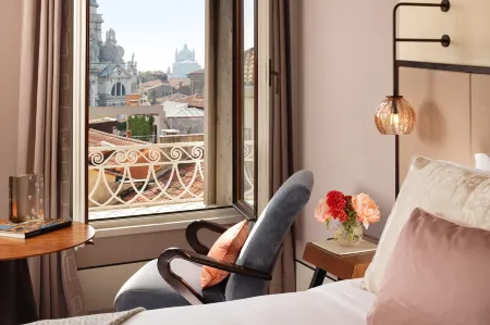 The St. Regis Venice Отели рядом с достопримечательностью «Виа Гарибальди»
