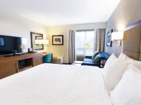 Hampton Inn by Hilton Vancouver-Airport/Richmond Hotel berhampiran YVR–Airport