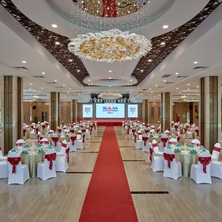 Sam Quang Binh Hotel
