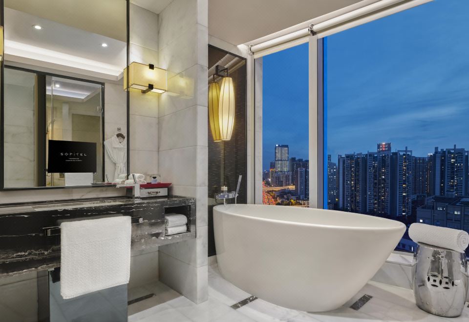 소피텔 광저우 선리치 로비