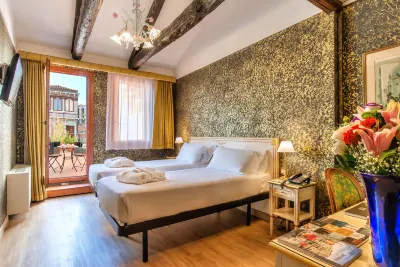 ホテル ラ フェニーチェ エ デザルティステス のホテル