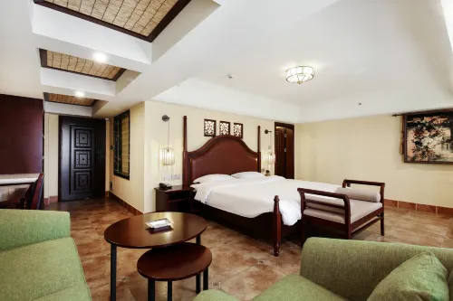 Boshe Shabao Hotel (Guiyang North High-speed Railway Station Dream City)