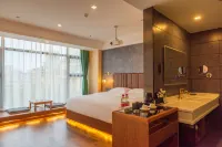 Borrman Hotel (Emei High-speed Railway Station Shuijing Square)