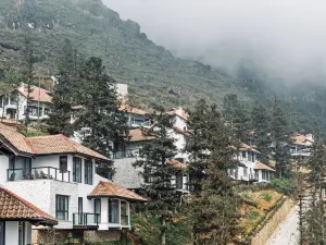 Ville de Mont Mountain Resort