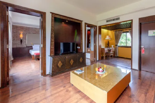 ホリディ ガーデン リゾート ホテル