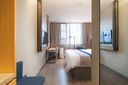 Homeinn Selected Hotel (Shanghai Convention Center Qibao Metro Station)