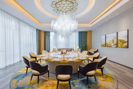 Narada Hotel Xuan'en Отели рядом с достопримечательностью «Wenlan Bridge»